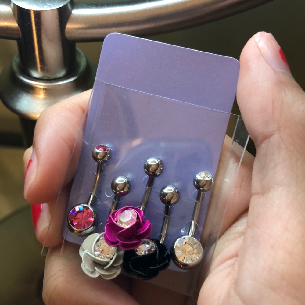 Belly piercing jewelry